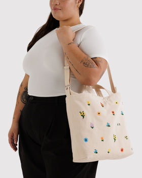 Horizontal Zip Duck Bag - Embroidered Ditsy Floral - Easy Tote
